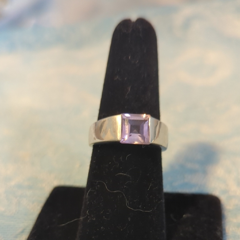Sterling Silver Pale Amethyst Ring
